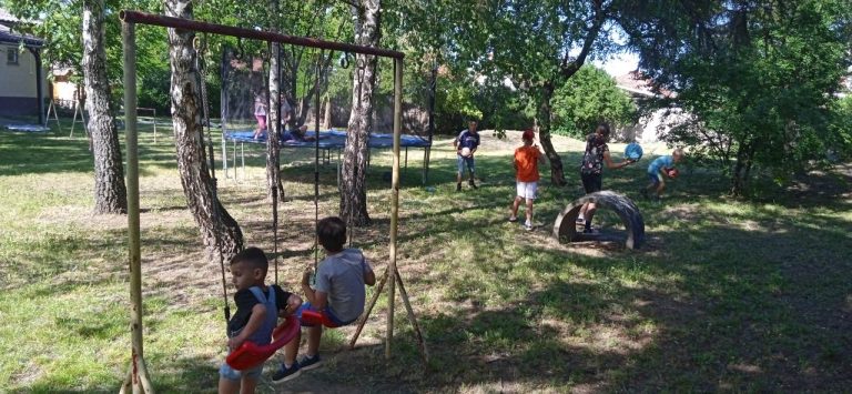 Családi-piknik-gyermeknapon-Csillagúra Tanodában